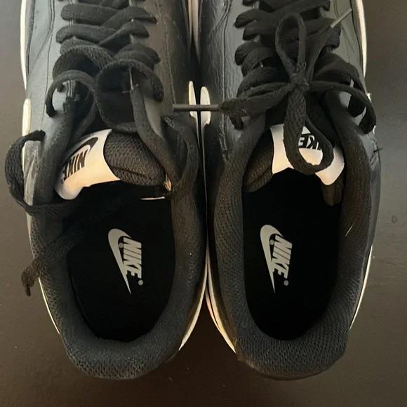 Nike Court Vision Shoes - Picture 2 of 3